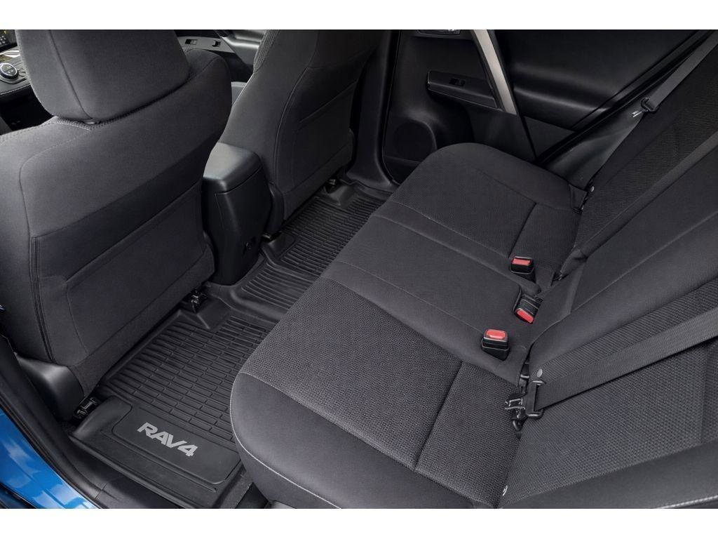 Used 2018 Toyota RAV4 XLE image 14