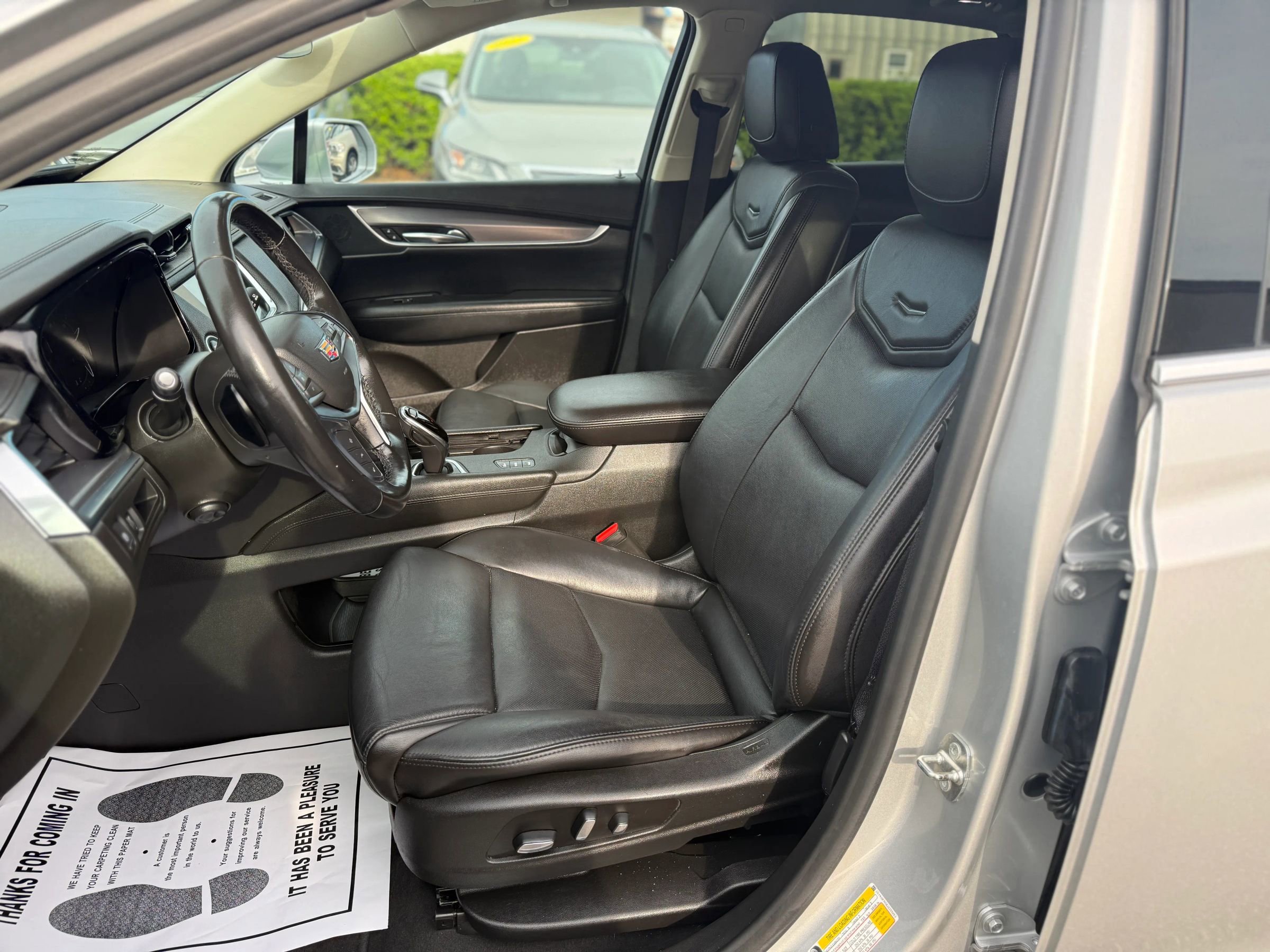 Used 2018 Cadillac XT5 Premium Luxury AWD/4WD image 14