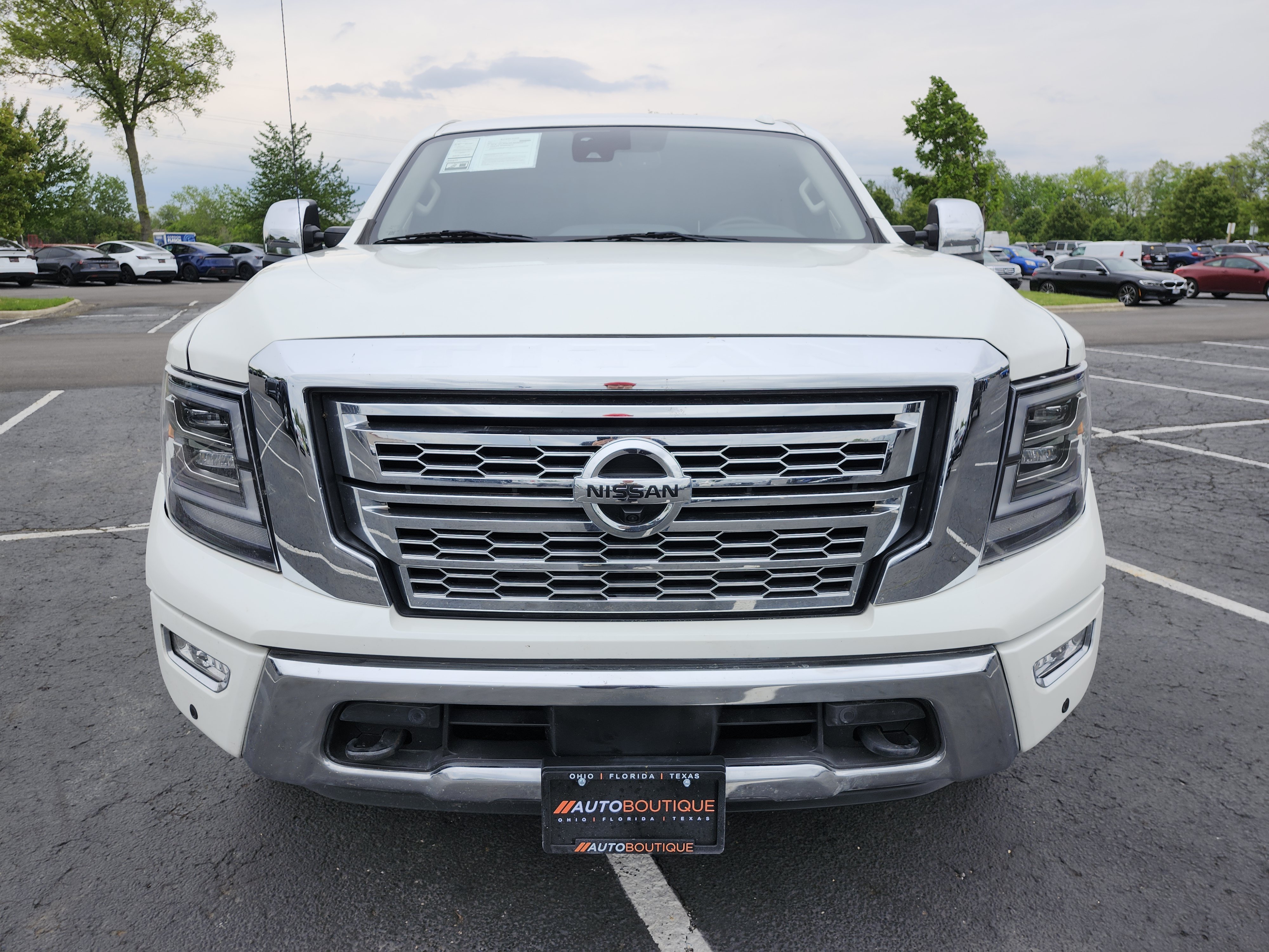 Used 2021 Nissan Titan SL w/ Moonroof Package AWD/4WD image 17