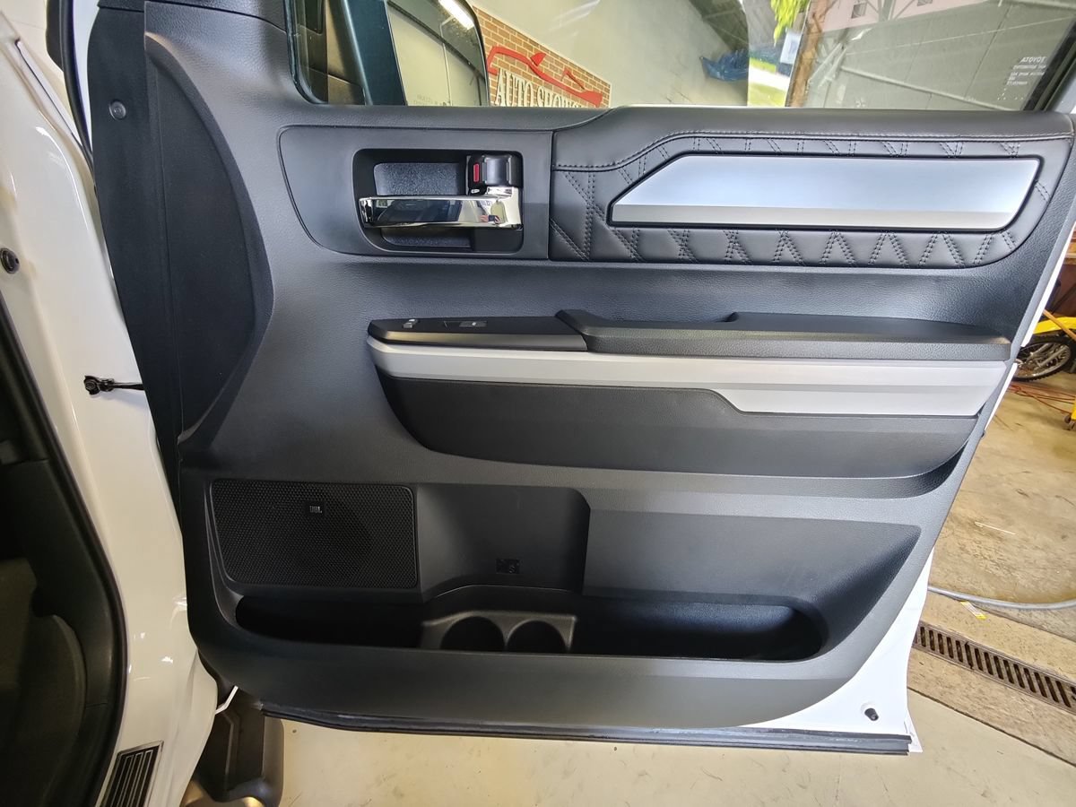 Used 2019 Toyota Tundra Platinum AWD/4WD image 12