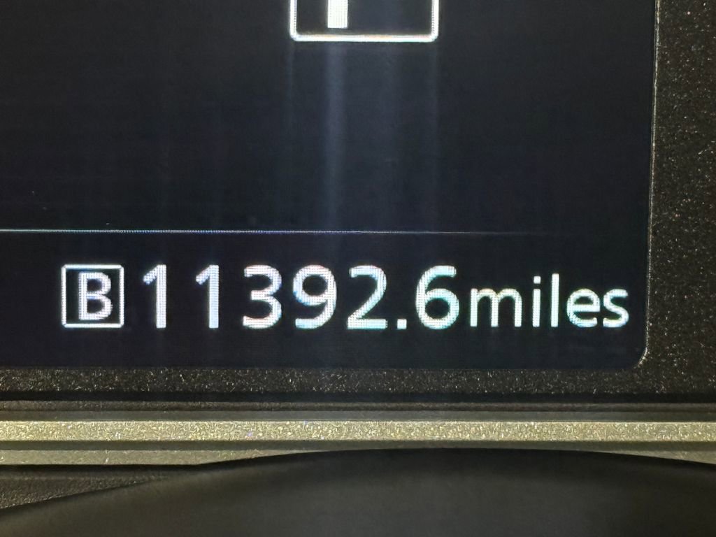 Used 2025 Nissan Versa SV image 35