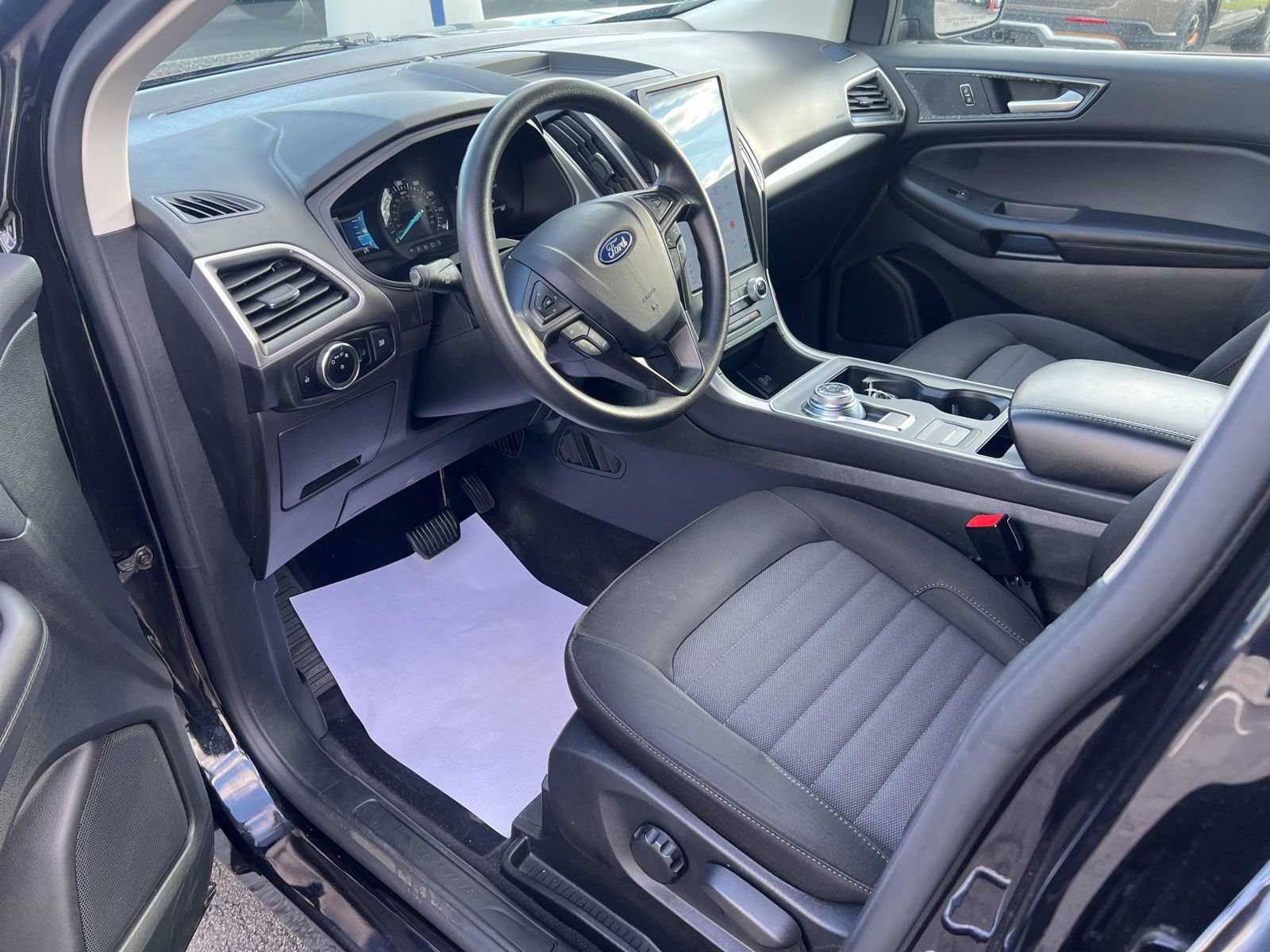 Used 2024 Ford Edge SE AWD/4WD image 21