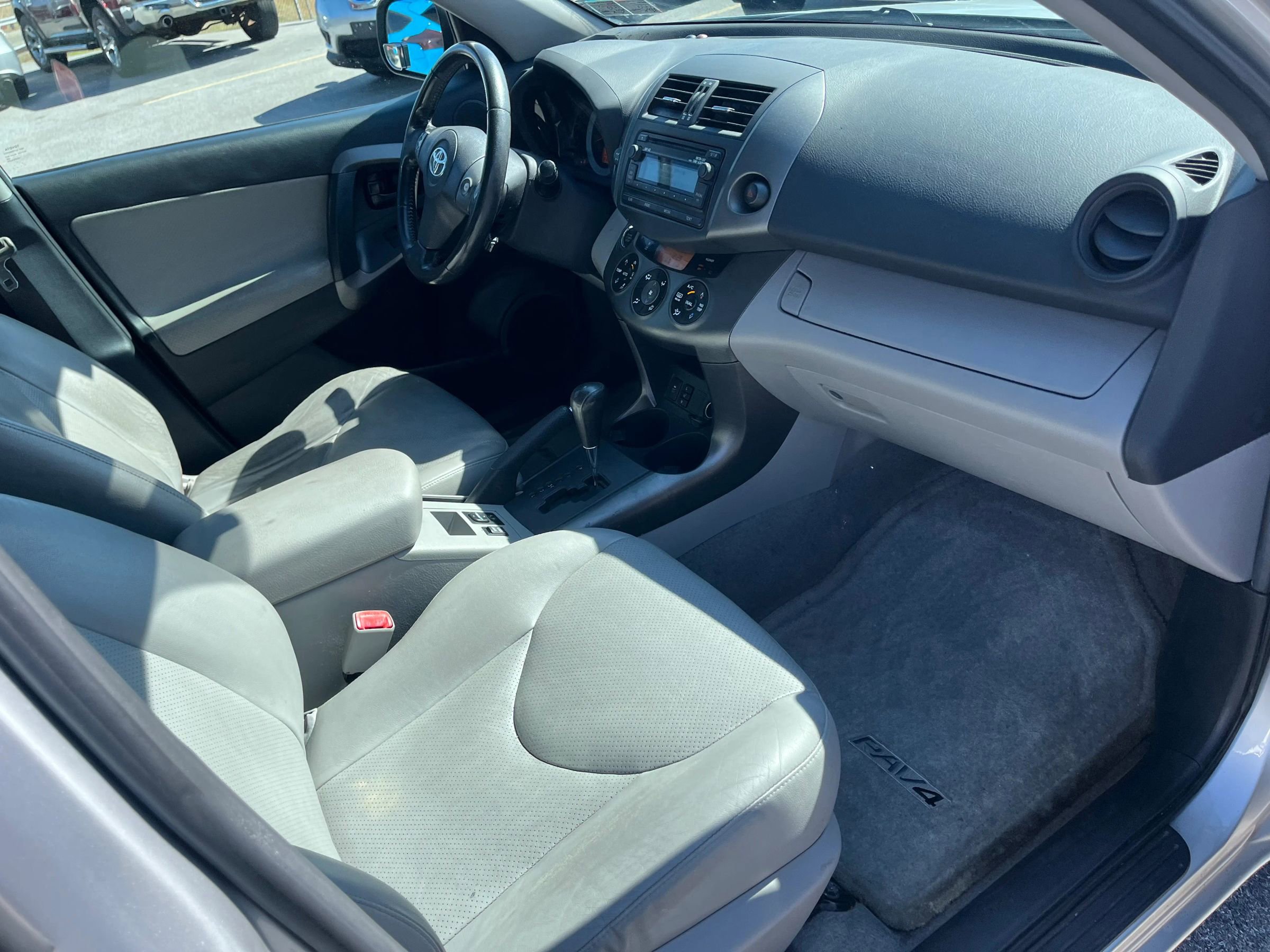 Used 2012 Toyota RAV4 Limited w/ Premium Plus Value Pkg image 11