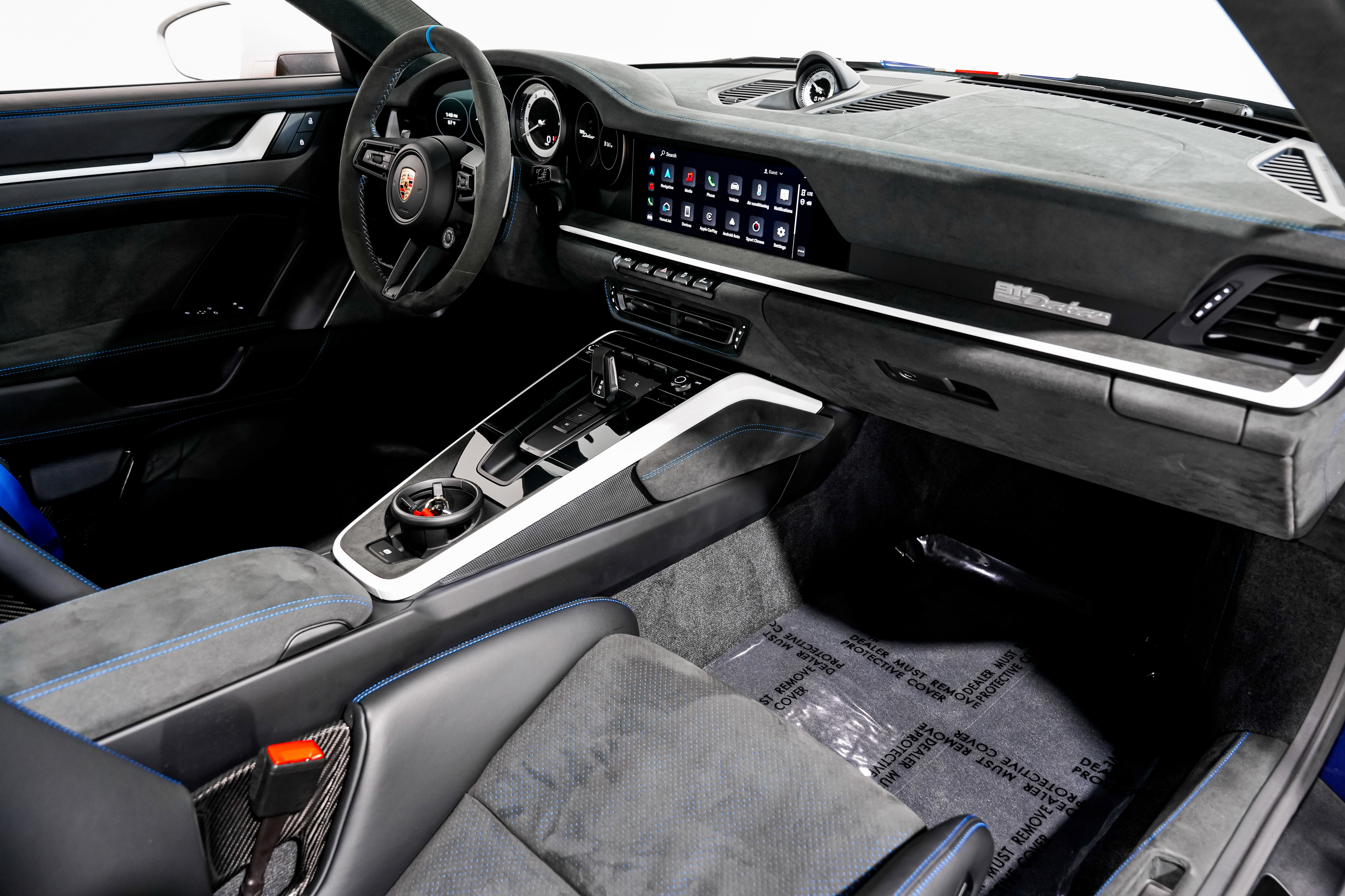 Used 2024 Porsche 911 Dakar image 35