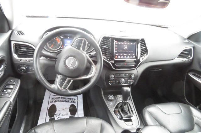 Used 2019 Jeep Cherokee Limited image 13