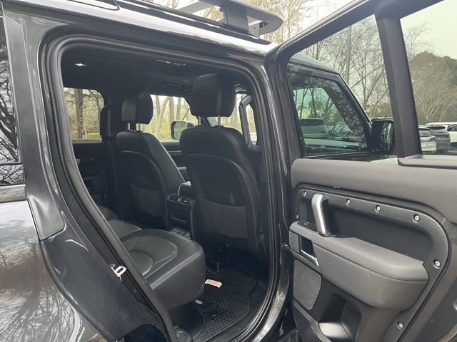 Certified 2023 Land Rover Defender 110 X-Dynamic SE image 12