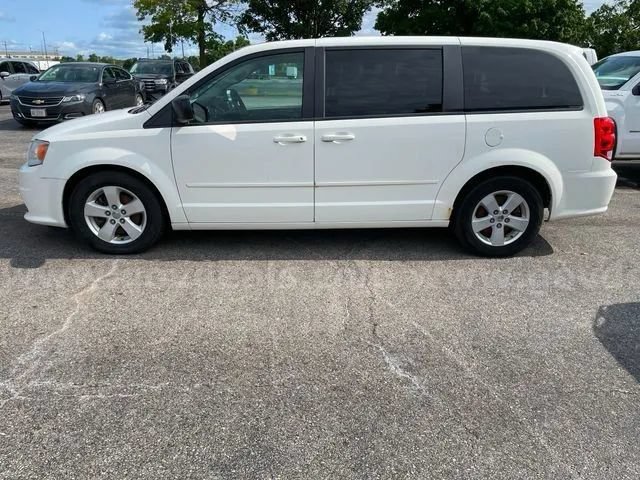 Used 2013 Dodge Grand Caravan SE FWD image 4