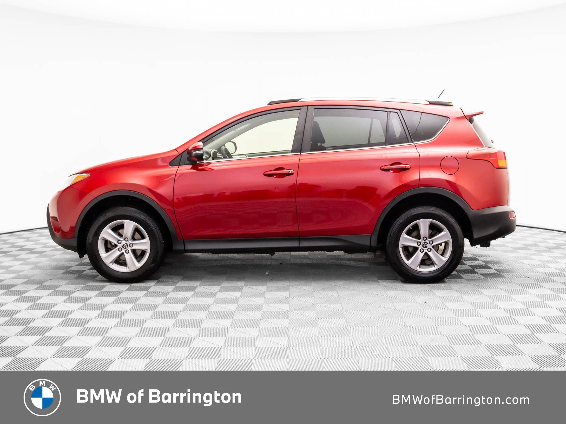 Used 2015 Toyota RAV4 XLE image 2