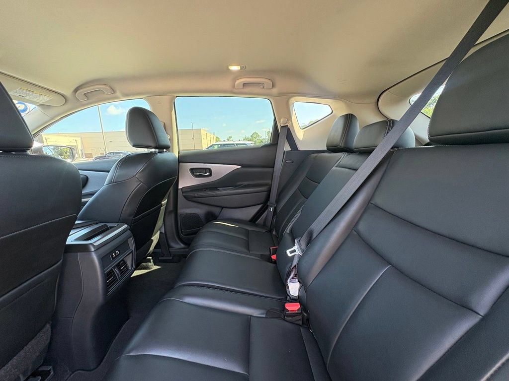 Used 2023 Nissan Murano SV AWD/4WD image 23