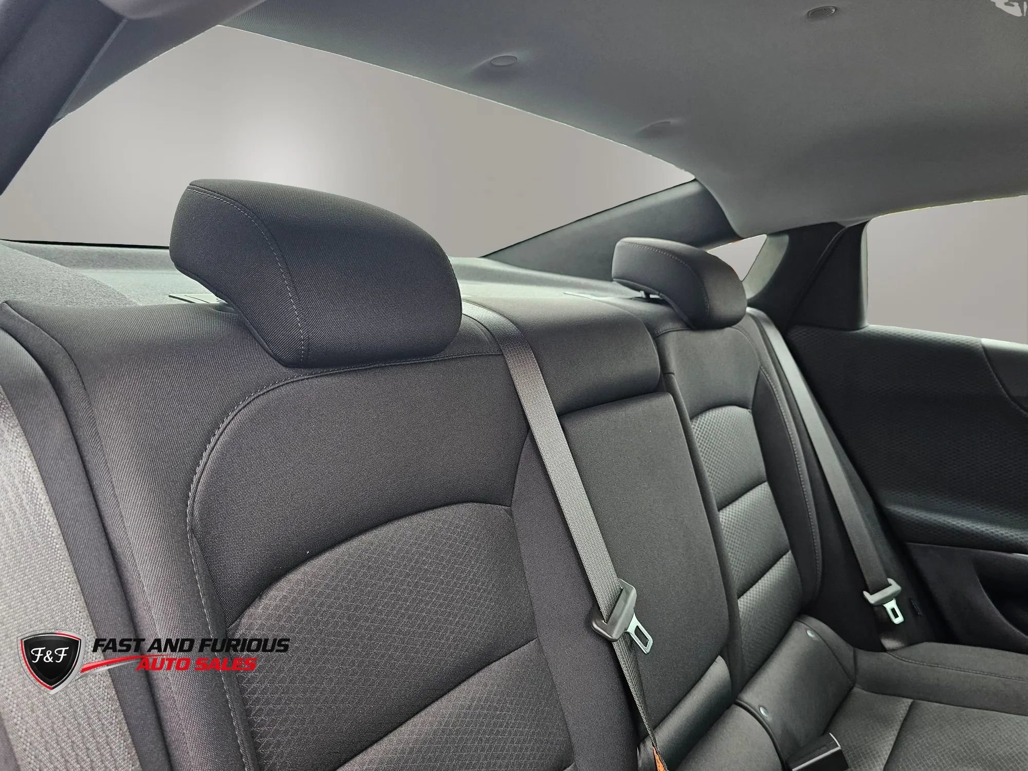 Used 2025 Chevrolet Malibu LT FWD image 13
