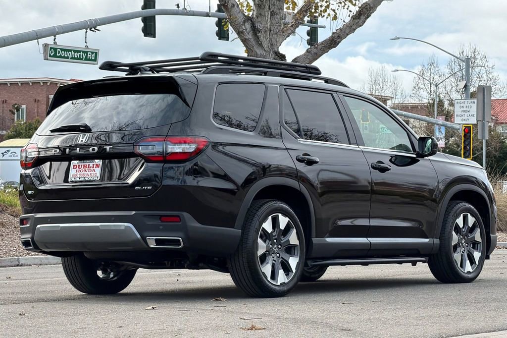 New 2026 Honda Pilot Elite image 4