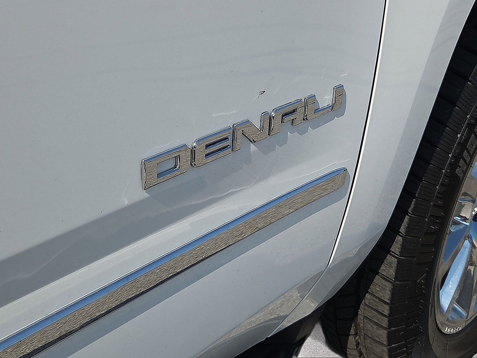 Certified 2017 GMC Yukon Denali AWD/4WD image 16