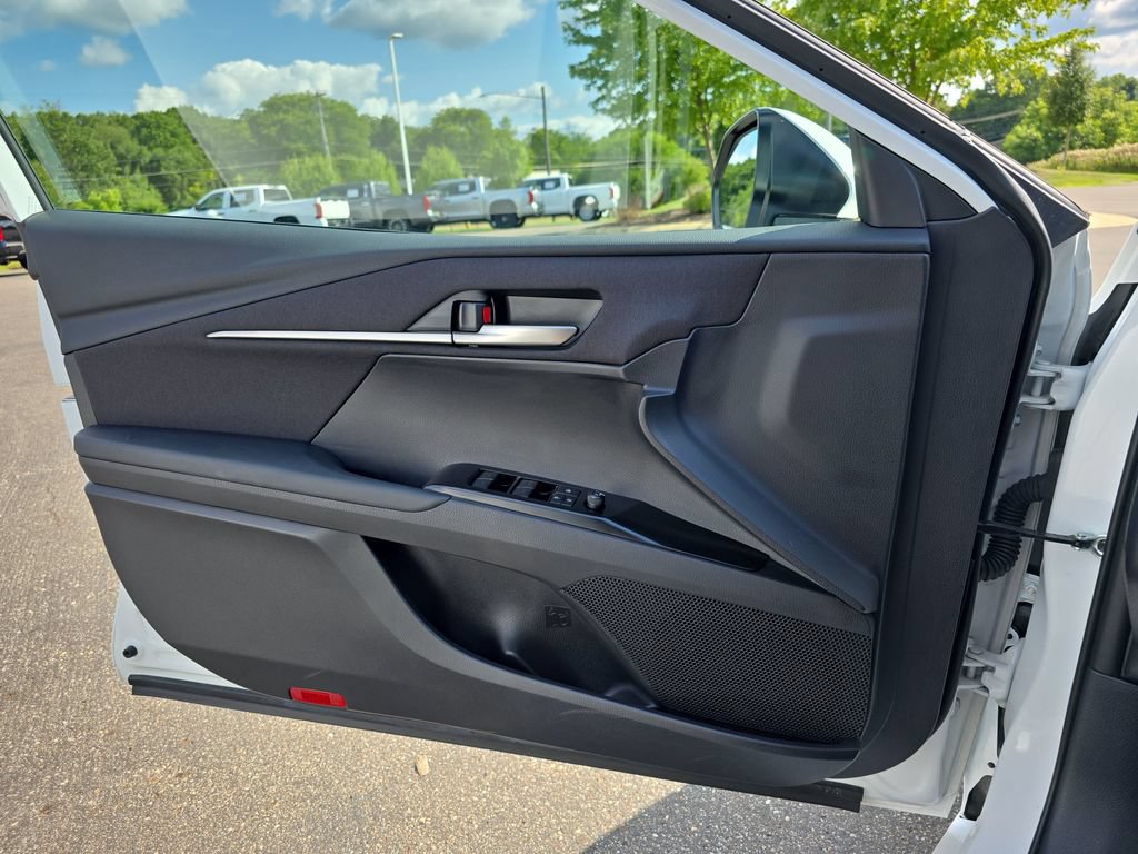 Certified 2025 Toyota Camry LE FWD image 28