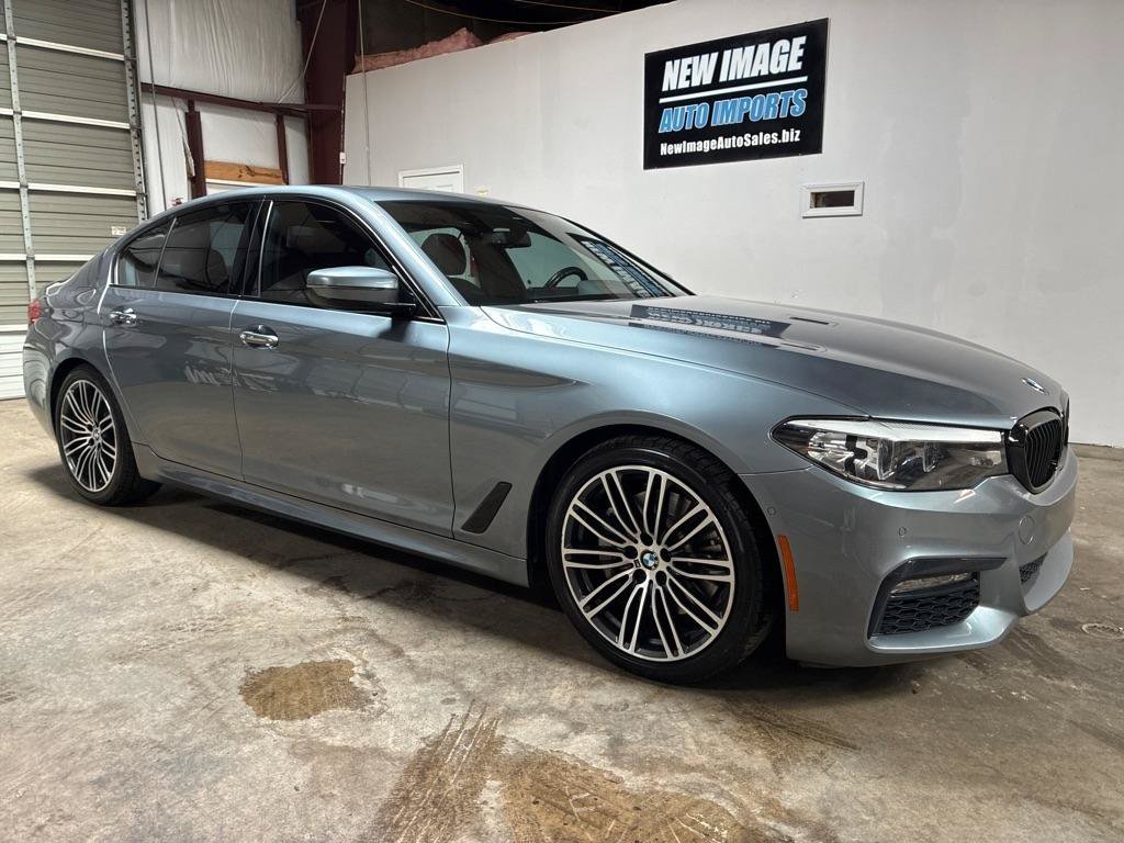 Used 2018 BMW 530i w/ M Sport Package RWD image 2