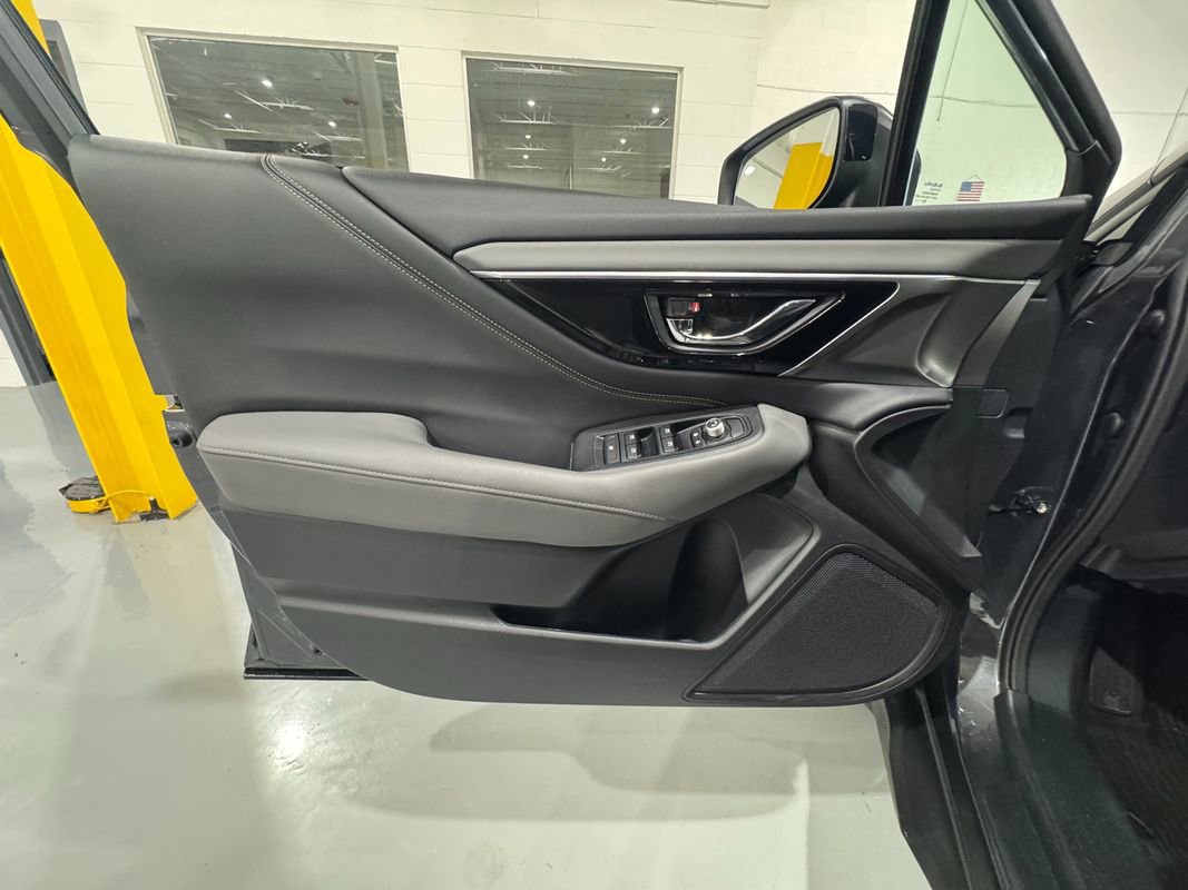 Used 2023 Subaru Outback Onyx Edition image 27