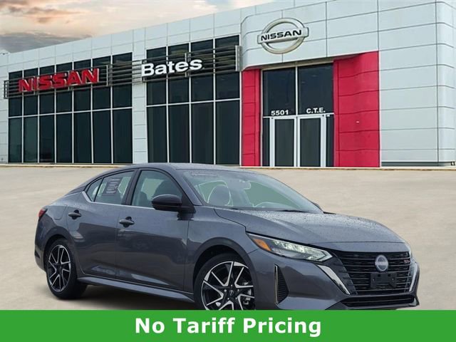 Used 2025 Nissan Sentra SR FWD image 1