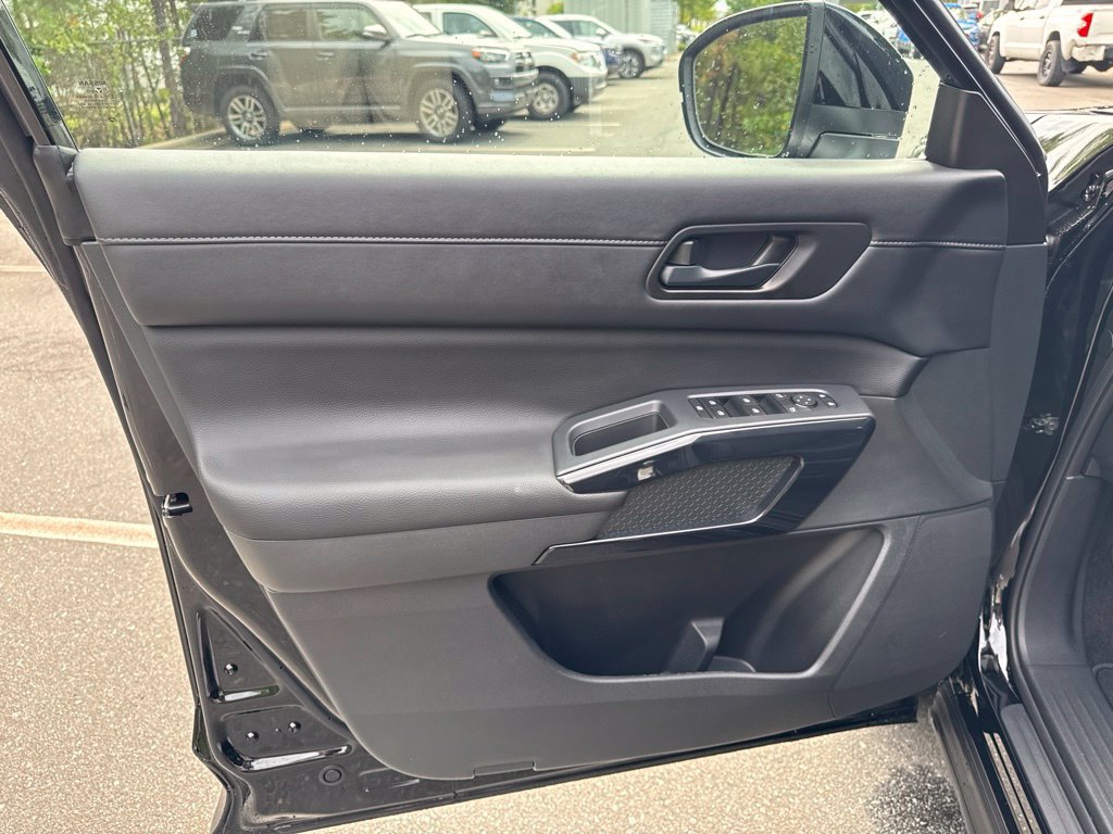 New 2026 Nissan Pathfinder SV FWD image 13