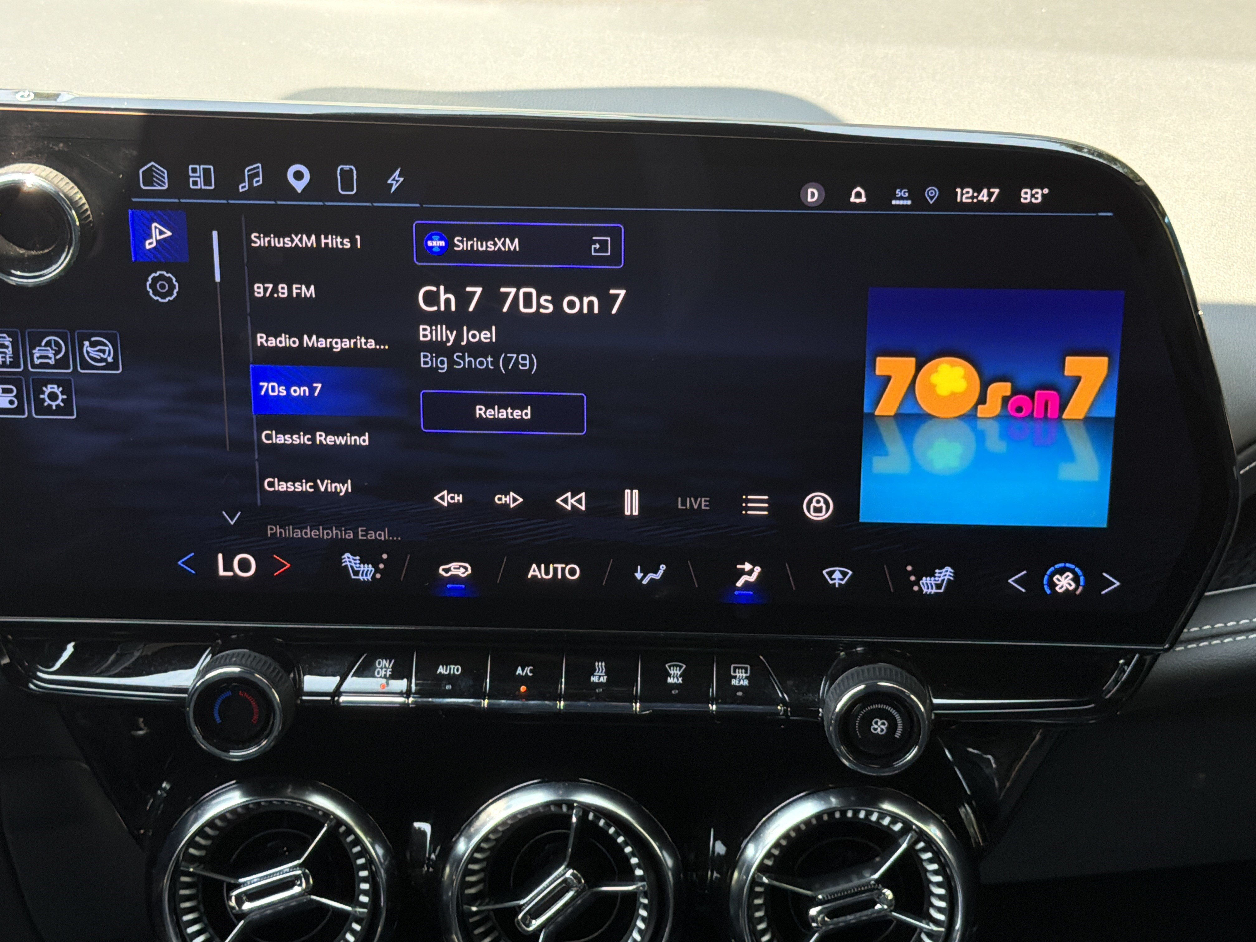 Used 2024 Chevrolet Blazer EV LT AWD/4WD image 30