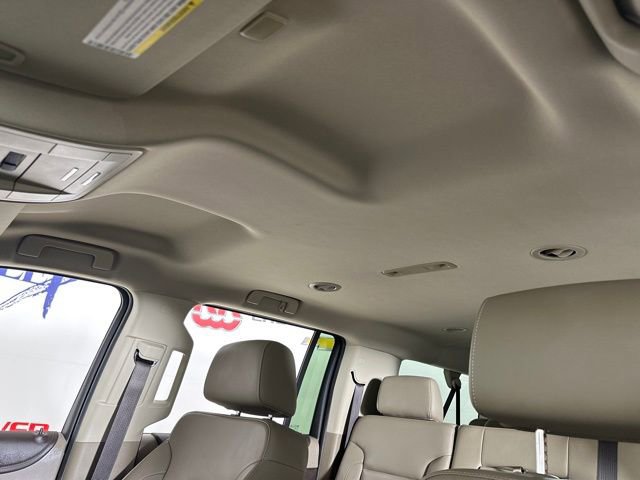 Used 2019 Chevrolet Suburban LT w/ Luxury Package image 21