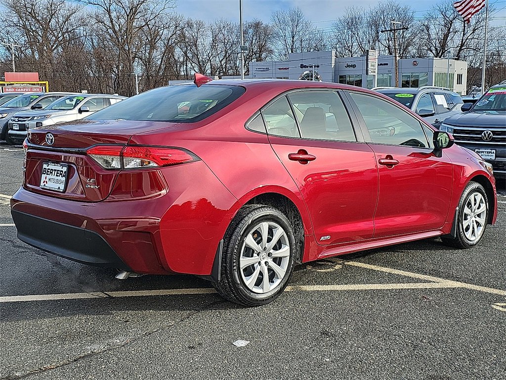 Used 2025 Toyota Corolla LE image 6
