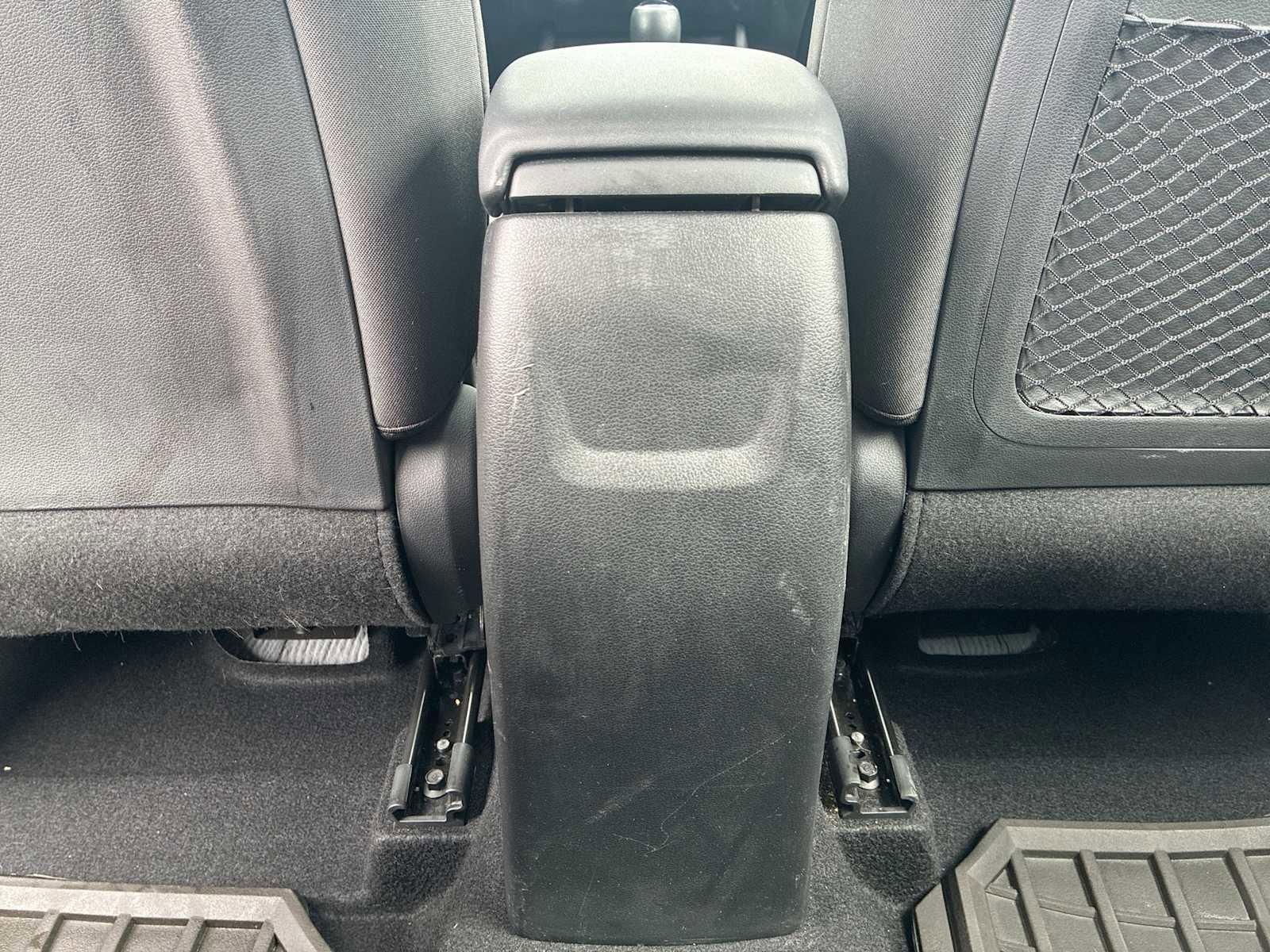 Used 2022 Hyundai Venue SEL image 21