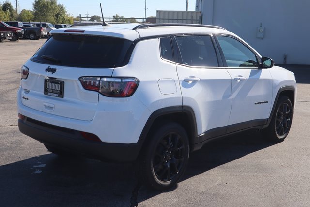 New 2026 Jeep Compass Latitude image 21