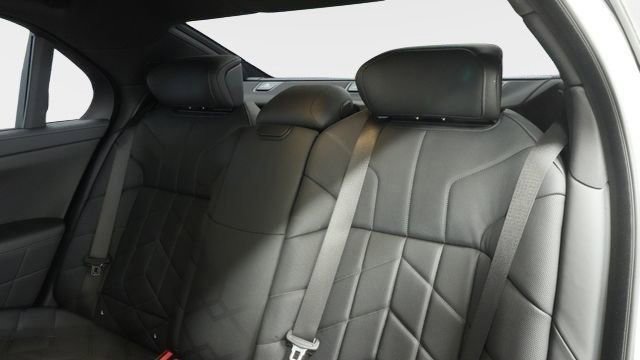 Certified 2024 BMW i7 M70 image 16