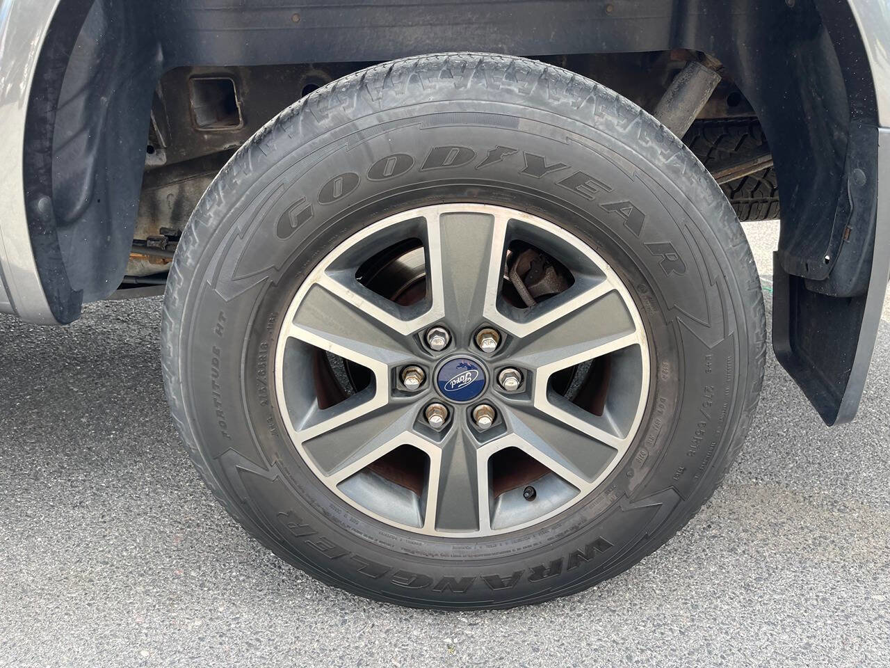 Used 2016 Ford F150 XLT w/ Equipment Group 302A Luxury image 14