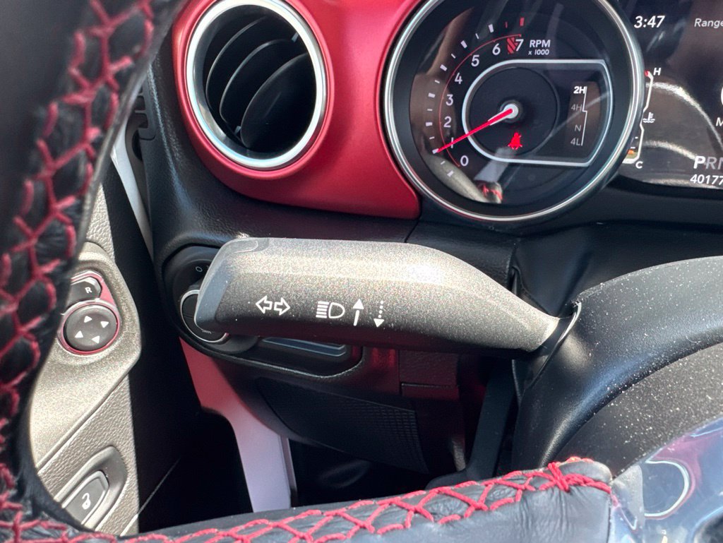 Used 2022 Jeep Gladiator Rubicon w/ Cold Weather Group AWD/4WD image 12