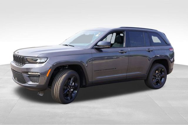 New 2025 Jeep Grand Cherokee Limited w/ Black Appearance Package image 7