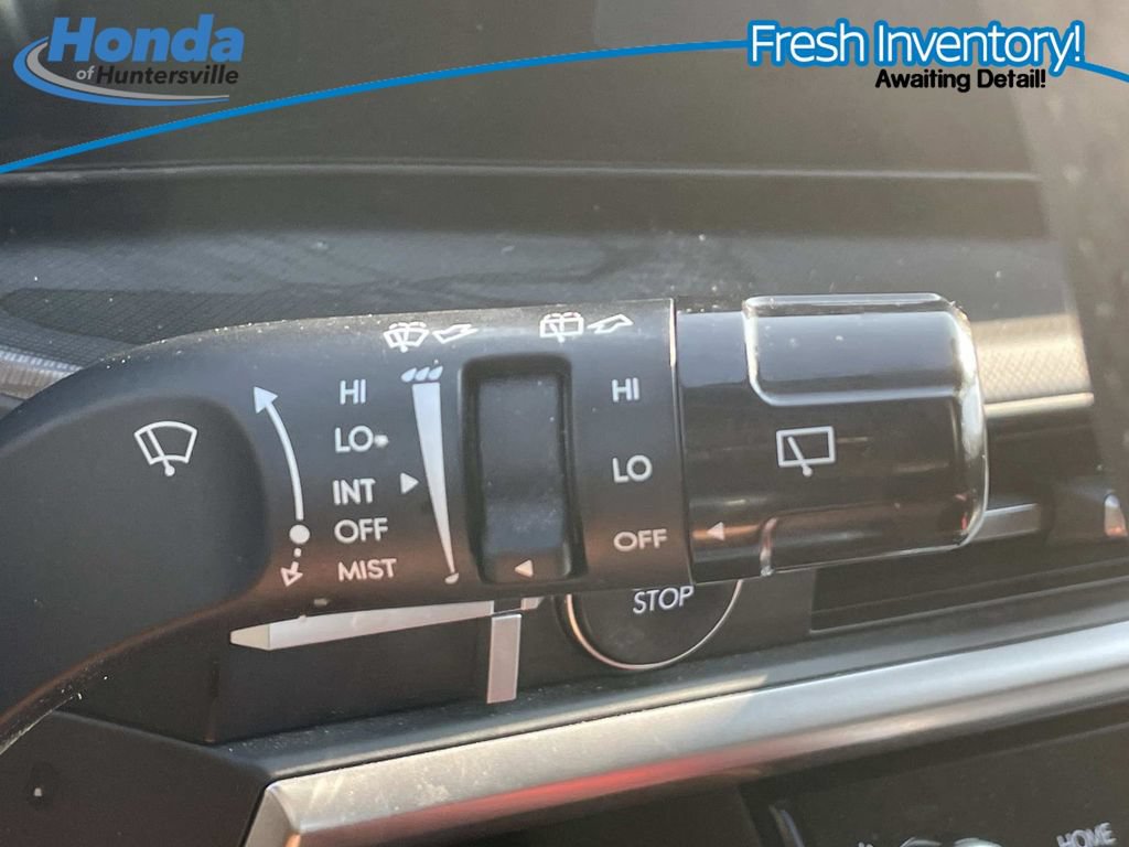 Used 2025 Hyundai Santa Fe SEL FWD image 32