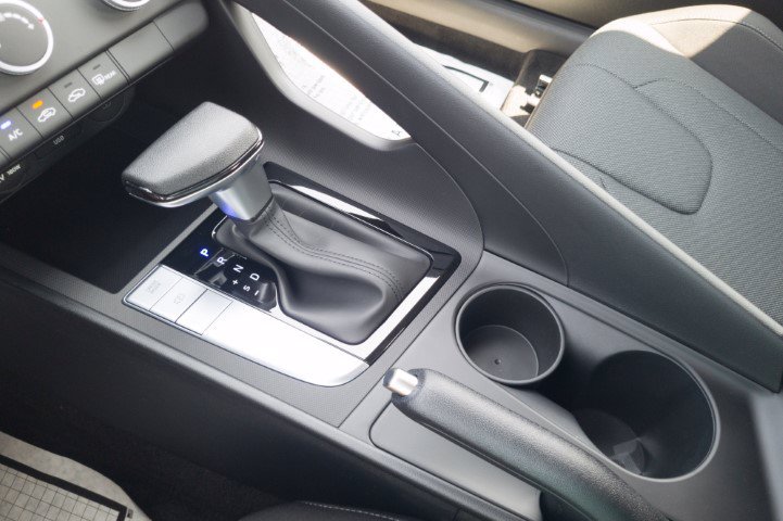 New 2026 Hyundai Elantra SE FWD image 23