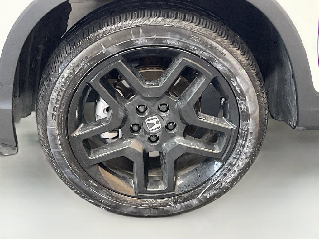 Used 2025 Honda Passport Black Edition image 33
