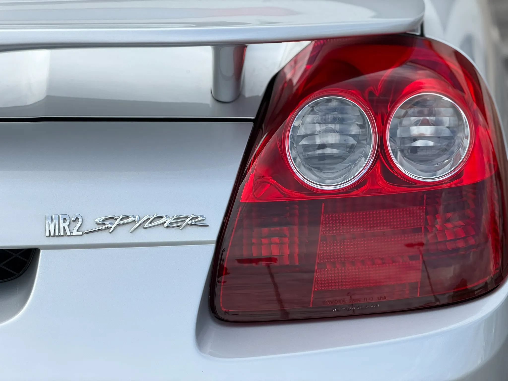 Used 2003 Toyota MR2 RWD image 24