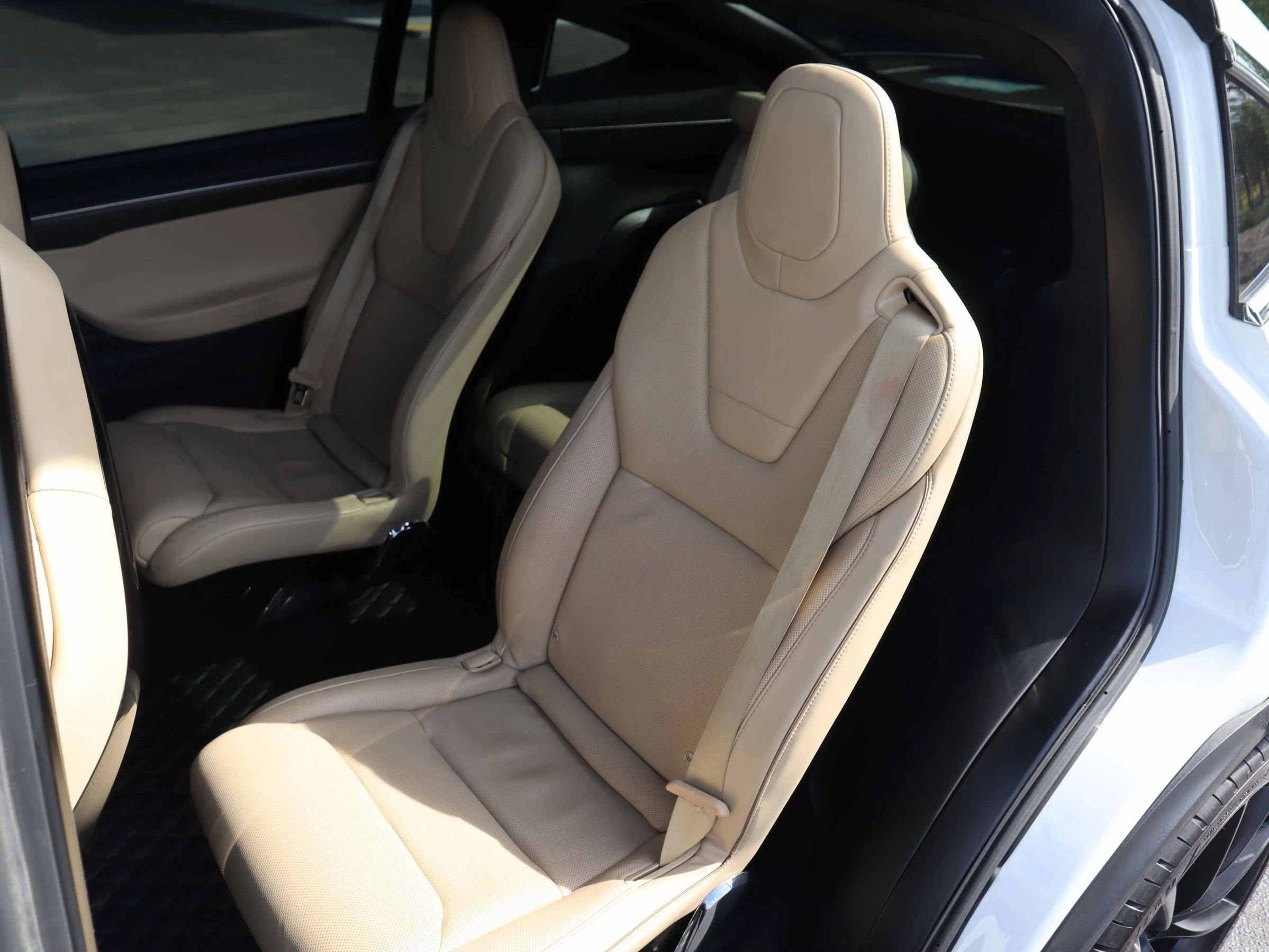 Used 2016 Tesla Model X Performance image 3