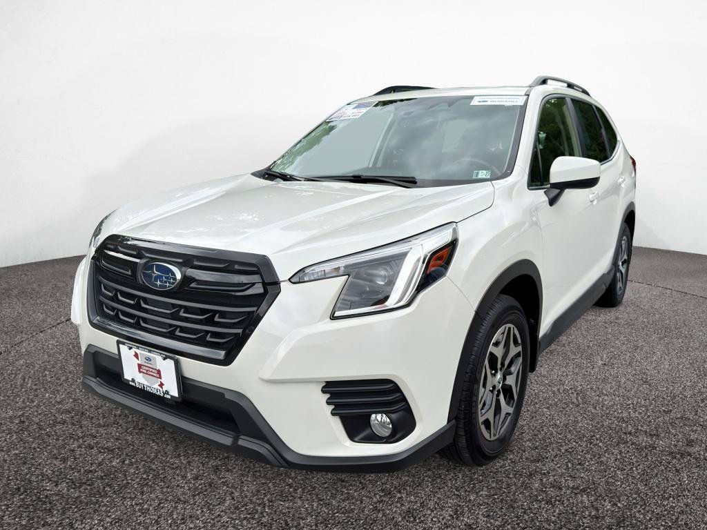 Certified 2023 Subaru Forester Premium AWD/4WD image 3