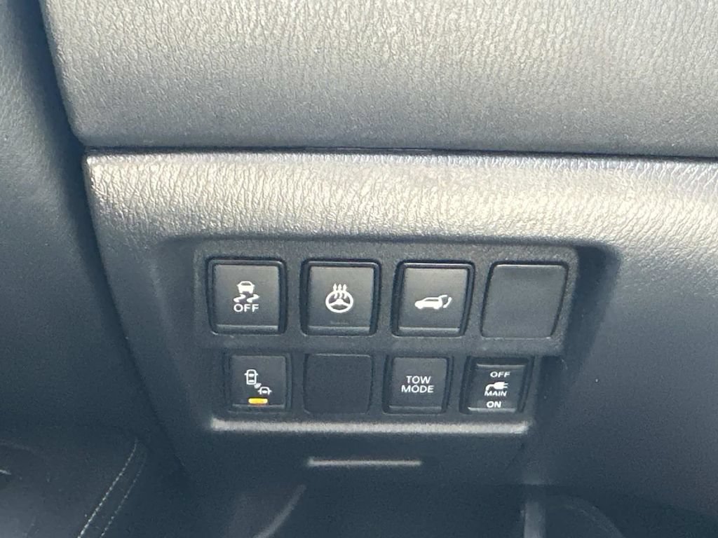Used 2019 Nissan Pathfinder SL FWD image 27