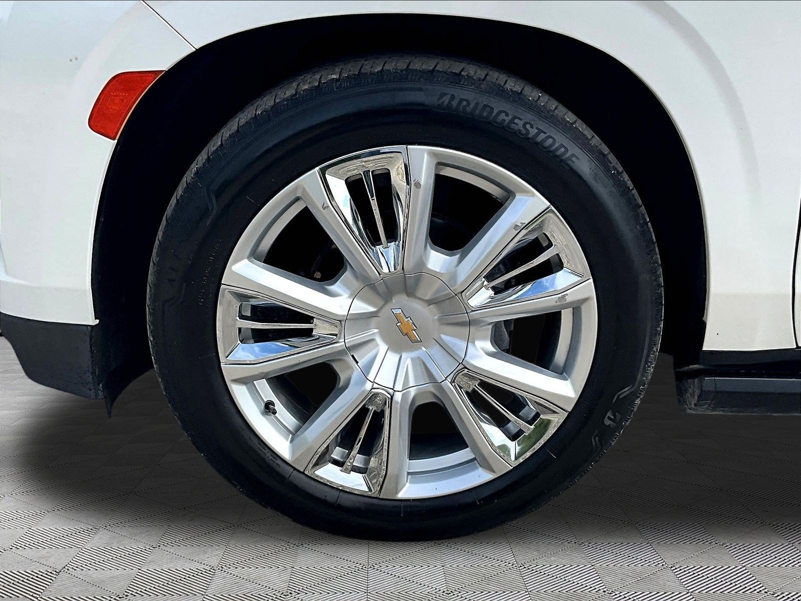 Used 2021 Chevrolet Tahoe High Country w/ Technology Package AWD/4WD image 35