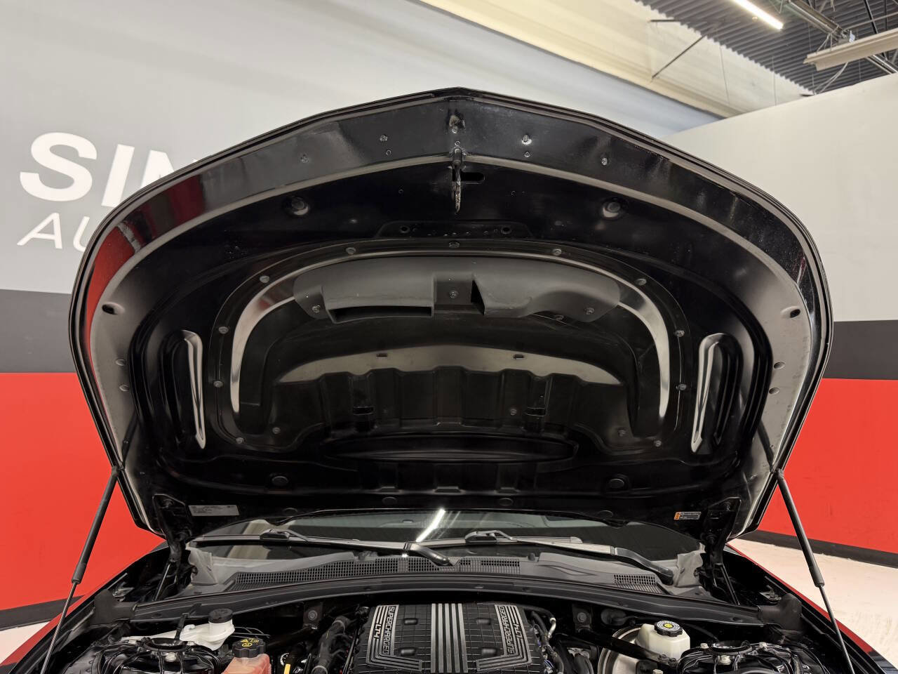 Used 2018 Chevrolet Camaro ZL1 RWD image 10