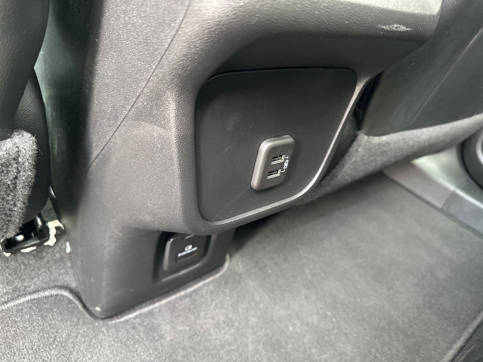 Used 2023 Chevrolet Equinox RS w/ RS Leather Package image 16