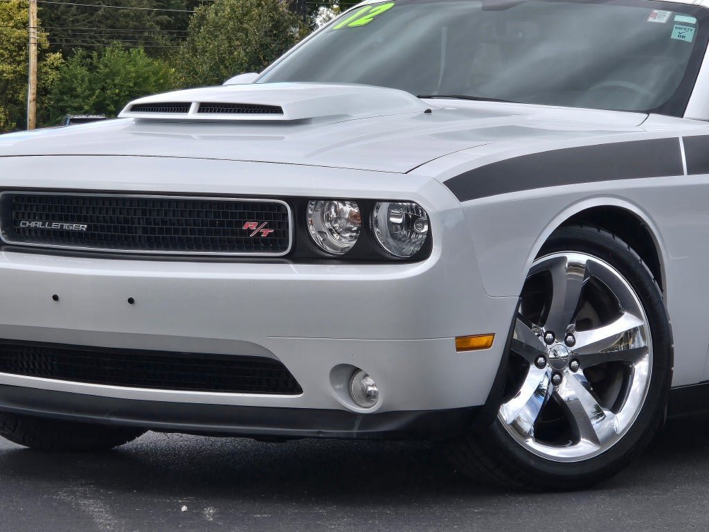 Used 2012 Dodge Challenger R/T Plus RWD image 2