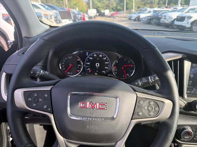 Used 2024 GMC Terrain Denali w/ Denali Premium Package AWD/4WD image 7