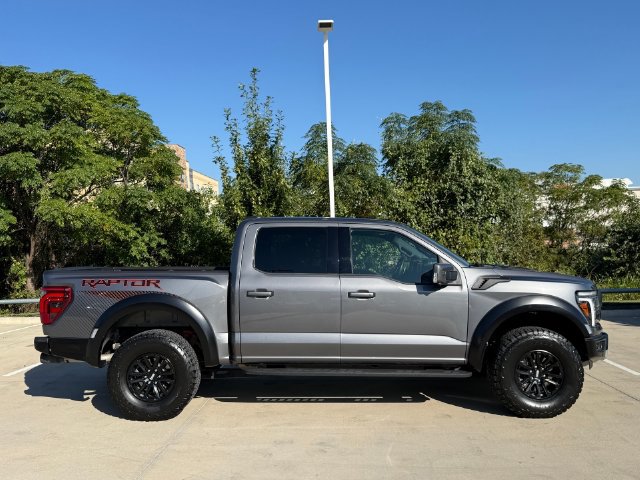 Used 2024 Ford F150 Raptor AWD/4WD image 7