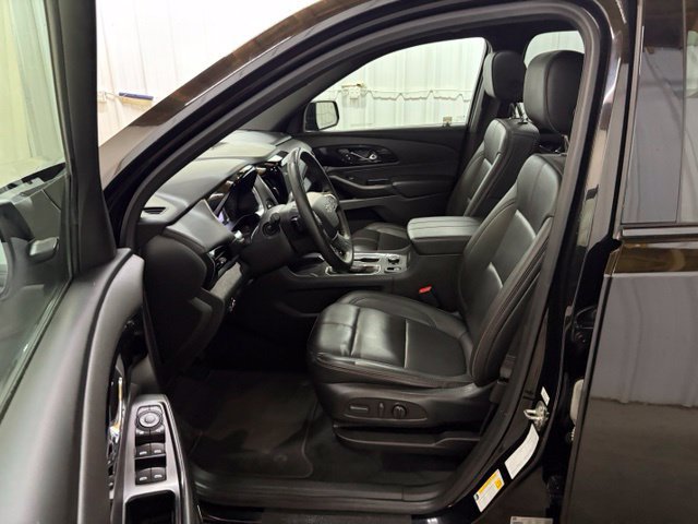 Used 2023 Chevrolet Traverse RS AWD/4WD image 34