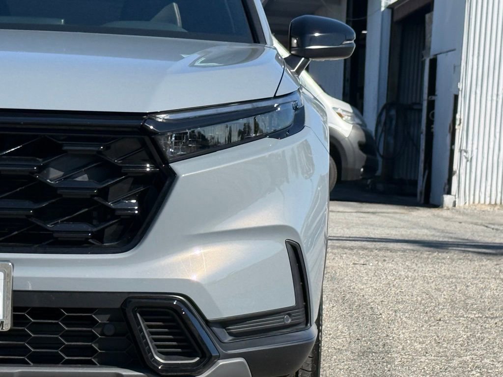 Used 2025 Honda CR-V Sport-L image 4