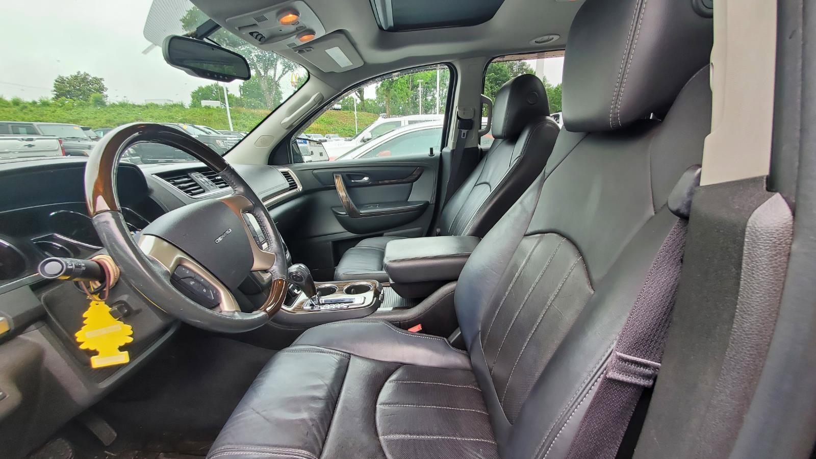 Used 2015 GMC Acadia Denali AWD/4WD image 3