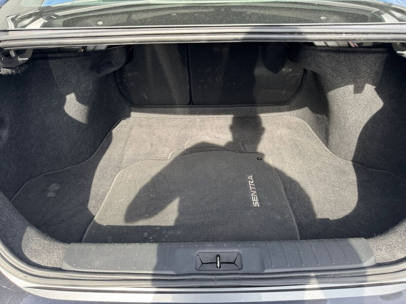 Used 2025 Nissan Sentra SV image 29