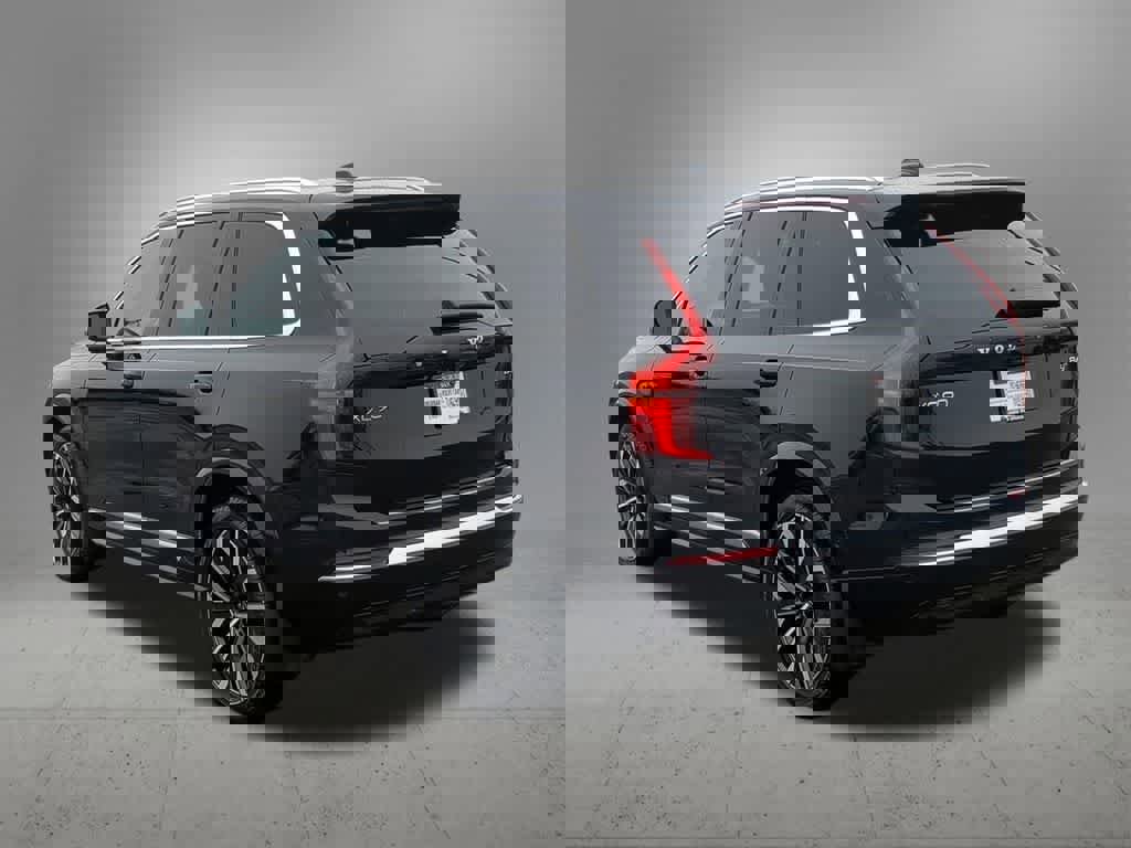 Used 2026 Volvo XC90 B6 Plus w/ Protection Package Premier image 4