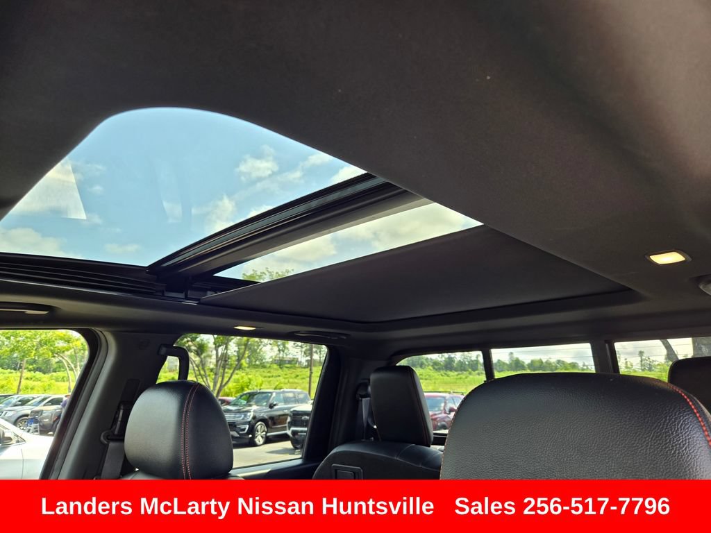 Used 2024 Nissan Titan PRO-4X w/ Pro-4x Convenience Package AWD/4WD image 18