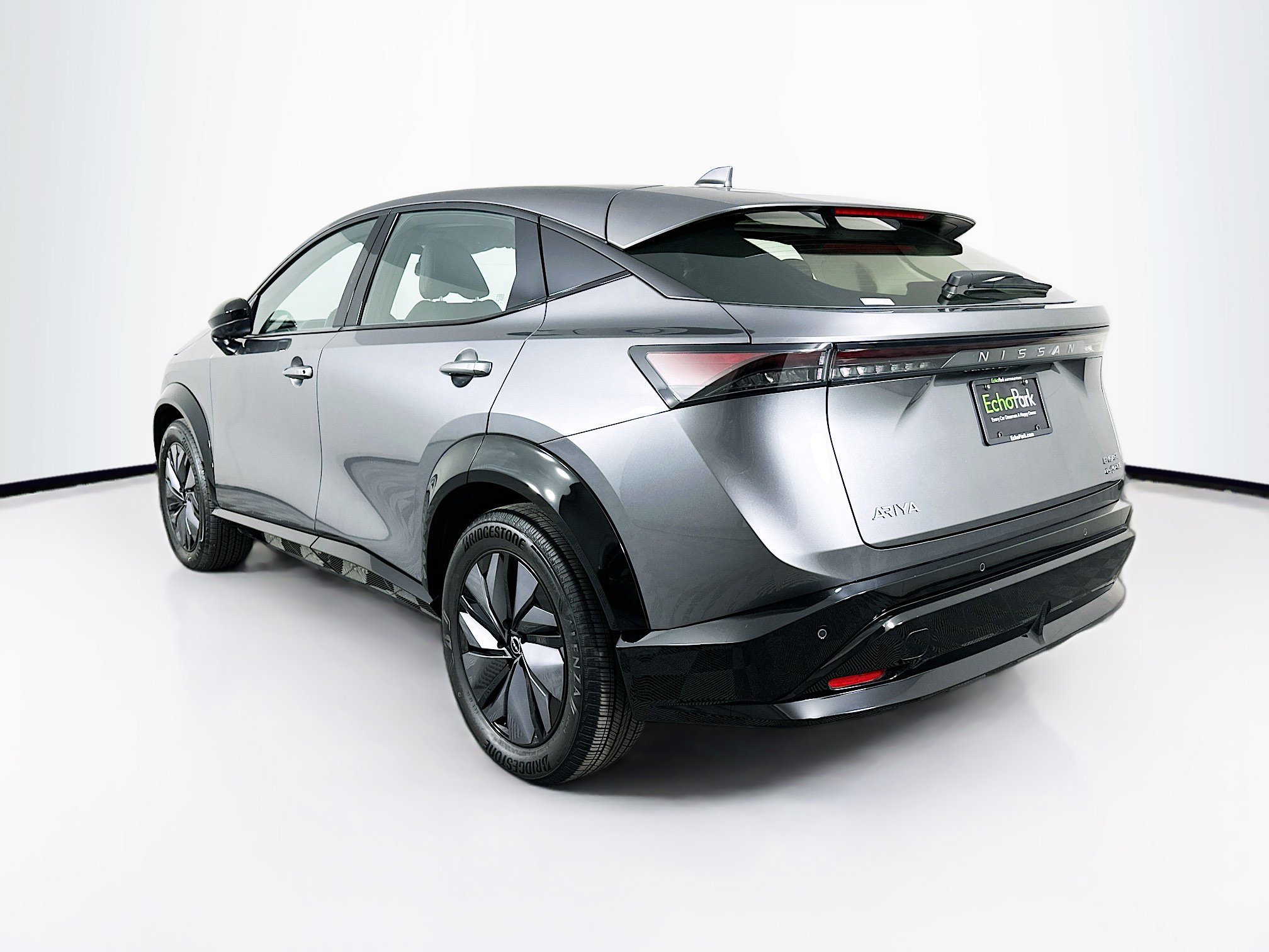 Used 2023 Nissan Ariya AWD image 5